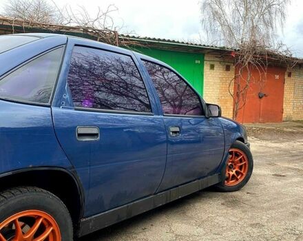 Синий Опель Вектра, объемом двигателя 2 л и пробегом 0 тыс. км за 1800 $, фото 5 на Automoto.ua
