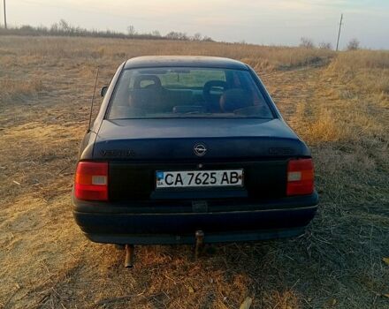 Синий Опель Вектра, объемом двигателя 2 л и пробегом 0 тыс. км за 1000 $, фото 3 на Automoto.ua