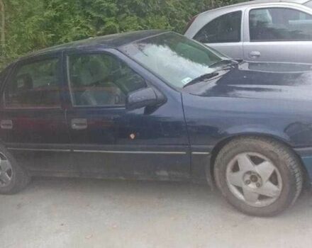 Синий Опель Вектра, объемом двигателя 1.8 л и пробегом 300 тыс. км за 1010 $, фото 6 на Automoto.ua