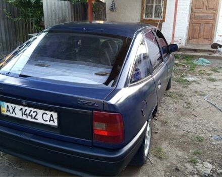 Синий Опель Вектра, объемом двигателя 1.3 л и пробегом 777 тыс. км за 835 $, фото 2 на Automoto.ua