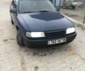 Синий Опель Вектра, объемом двигателя 1.6 л и пробегом 200 тыс. км за 700 $, фото 1 на Automoto.ua