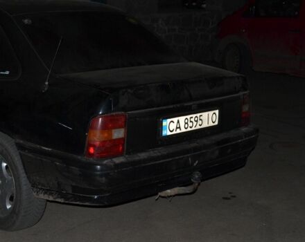 Синий Опель Вектра, объемом двигателя 2 л и пробегом 360 тыс. км за 1400 $, фото 2 на Automoto.ua