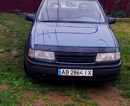 Синій Опель Вектра, об'ємом двигуна 1.8 л та пробігом 198 тис. км за 1299 $, фото 10 на Automoto.ua