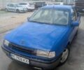 Синий Опель Вектра, объемом двигателя 1.6 л и пробегом 350 тыс. км за 950 $, фото 1 на Automoto.ua