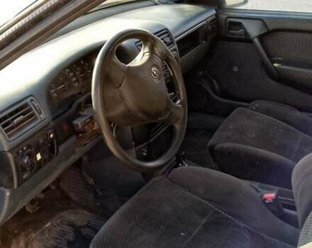 Синій Опель Вектра, об'ємом двигуна 2 л та пробігом 440 тис. км за 900 $, фото 2 на Automoto.ua