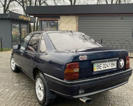 Синий Опель Вектра, объемом двигателя 1.6 л и пробегом 220 тыс. км за 900 $, фото 4 на Automoto.ua