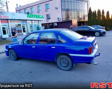 Синий Опель Вектра, объемом двигателя 20 л и пробегом 0 тыс. км за 1250 $, фото 3 на Automoto.ua