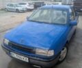 Синий Опель Вектра, объемом двигателя 1.6 л и пробегом 350 тыс. км за 950 $, фото 1 на Automoto.ua