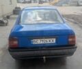 Синий Опель Вектра, объемом двигателя 0 л и пробегом 350 тыс. км за 950 $, фото 2 на Automoto.ua