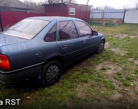 Синій Опель Вектра, об'ємом двигуна 1.8 л та пробігом 198 тис. км за 1299 $, фото 3 на Automoto.ua