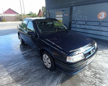 Синій Опель Вектра, об'ємом двигуна 1.8 л та пробігом 260 тис. км за 1000 $, фото 3 на Automoto.ua