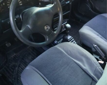 Синий Опель Вектра, объемом двигателя 1.3 л и пробегом 777 тыс. км за 835 $, фото 3 на Automoto.ua