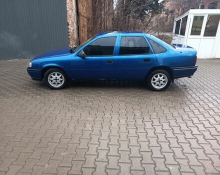 Синий Опель Вектра, объемом двигателя 2 л и пробегом 35 тыс. км за 1600 $, фото 1 на Automoto.ua