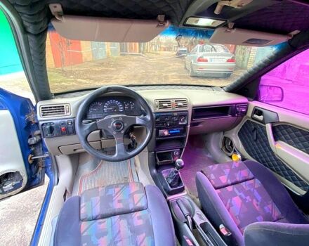Синий Опель Вектра, объемом двигателя 2 л и пробегом 0 тыс. км за 1800 $, фото 7 на Automoto.ua