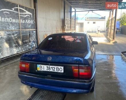 Синий Опель Вектра, объемом двигателя 1.6 л и пробегом 285 тыс. км за 1198 $, фото 4 на Automoto.ua