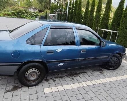 Синій Опель Вектра, об'ємом двигуна 1.8 л та пробігом 242 тис. км за 1250 $, фото 1 на Automoto.ua
