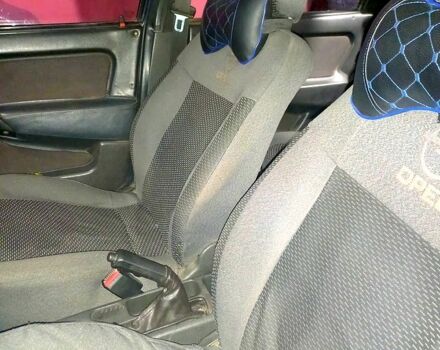 Синий Опель Вектра, объемом двигателя 1.8 л и пробегом 0 тыс. км за 1800 $, фото 8 на Automoto.ua