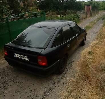 Синий Опель Вектра, объемом двигателя 1.77 л и пробегом 470 тыс. км за 2000 $, фото 8 на Automoto.ua