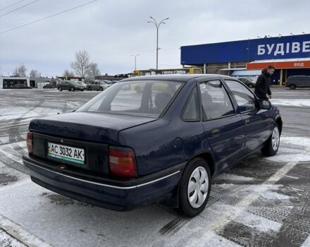 Синий Опель Вектра, объемом двигателя 1.6 л и пробегом 400 тыс. км за 1300 $, фото 3 на Automoto.ua