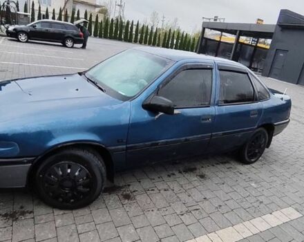 Синій Опель Вектра, об'ємом двигуна 1.8 л та пробігом 242 тис. км за 1250 $, фото 4 на Automoto.ua