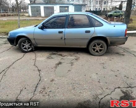 Опель Вектра 1990 в Шостке на Automoto.ua Синий Опель Вектра, объемом двигателя 1.6 л и пробегом 100 тыс. км за 2400 $, фото 8 на Automoto.ua