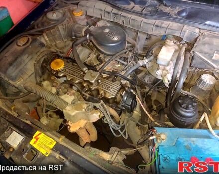 Синий Опель Вектра, объемом двигателя 1.8 л и пробегом 0 тыс. км за 1800 $, фото 10 на Automoto.ua