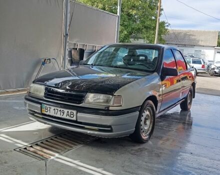 Синий Опель Вектра, объемом двигателя 2 л и пробегом 104 тыс. км за 650 $, фото 1 на Automoto.ua