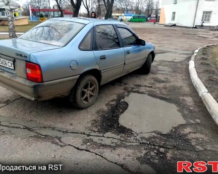 Опель Вектра 1990 в Шостке на Automoto.ua Синий Опель Вектра, объемом двигателя 1.6 л и пробегом 100 тыс. км за 2400 $, фото 7 на Automoto.ua