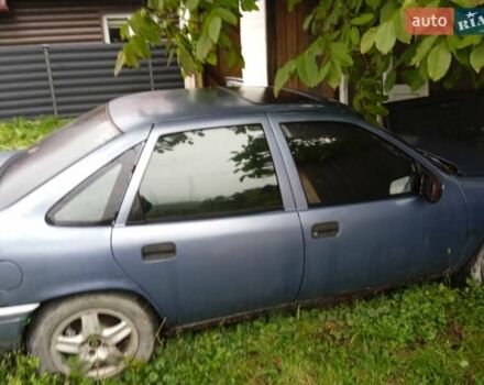 Синій Опель Вектра, об'ємом двигуна 1.6 л та пробігом 250 тис. км за 400 $, фото 7 на Automoto.ua