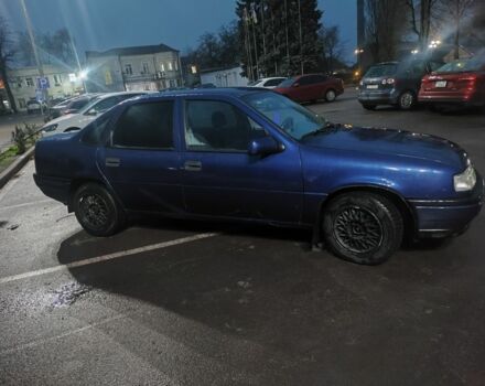 Синій Опель Вектра, об'ємом двигуна 2 л та пробігом 250 тис. км за 2000 $, фото 6 на Automoto.ua