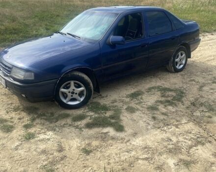 Синий Опель Вектра, объемом двигателя 2 л и пробегом 30 тыс. км за 1600 $, фото 4 на Automoto.ua