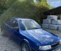 Синий Опель Вектра, объемом двигателя 1.8 л и пробегом 330 тыс. км за 1050 $, фото 2 на Automoto.ua
