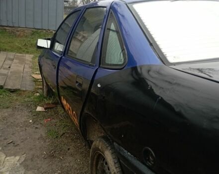 Синий Опель Вектра, объемом двигателя 1.8 л и пробегом 3 тыс. км за 400 $, фото 4 на Automoto.ua