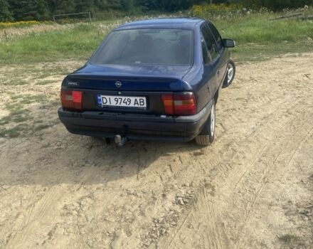 Синий Опель Вектра, объемом двигателя 2 л и пробегом 30 тыс. км за 1600 $, фото 2 на Automoto.ua