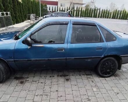 Синій Опель Вектра, об'ємом двигуна 1.8 л та пробігом 242 тис. км за 1250 $, фото 3 на Automoto.ua