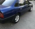 Синий Опель Вектра, объемом двигателя 1.6 л и пробегом 270 тыс. км за 2000 $, фото 2 на Automoto.ua