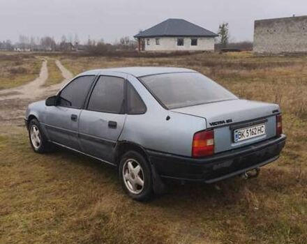 Синий Опель Вектра, объемом двигателя 1.6 л и пробегом 316 тыс. км за 950 $, фото 2 на Automoto.ua