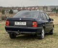 Синий Опель Вектра, объемом двигателя 1.6 л и пробегом 300 тыс. км за 1050 $, фото 4 на Automoto.ua