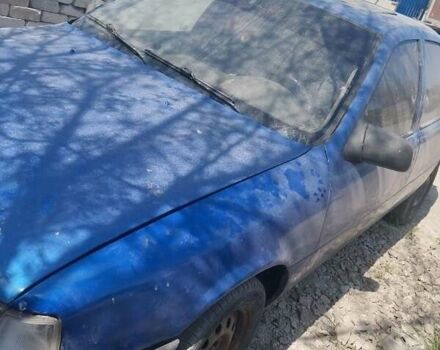 Опель Вектра 1990 в Павлограде на Automoto.ua Синий Опель Вектра, объемом двигателя 2 л и пробегом 60 тыс. км за 839 $, фото 2 на Automoto.ua