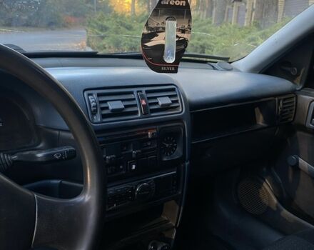 Синій Опель Вектра, об'ємом двигуна 1.6 л та пробігом 250 тис. км за 1700 $, фото 5 на Automoto.ua