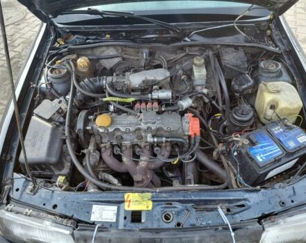 Синий Опель Вектра, объемом двигателя 2 л и пробегом 444 тыс. км за 899 $, фото 14 на Automoto.ua