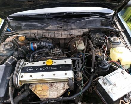 Синій Опель Вектра, об'ємом двигуна 2 л та пробігом 200 тис. км за 2000 $, фото 1 на Automoto.ua