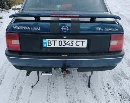 Синий Опель Вектра, объемом двигателя 2 л и пробегом 1 тыс. км за 1100 $, фото 3 на Automoto.ua