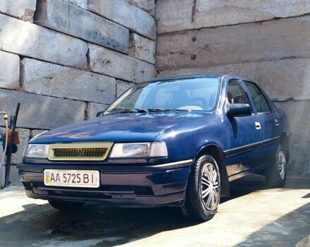 Синий Опель Вектра, объемом двигателя 1.6 л и пробегом 600 тыс. км за 900 $, фото 1 на Automoto.ua