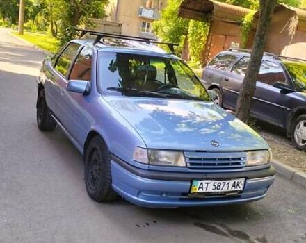 Синий Опель Вектра, объемом двигателя 1.8 л и пробегом 200 тыс. км за 2270 $, фото 4 на Automoto.ua