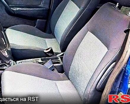 Синий Опель Вектра, объемом двигателя 1.6 л и пробегом 345 тыс. км за 1500 $, фото 6 на Automoto.ua