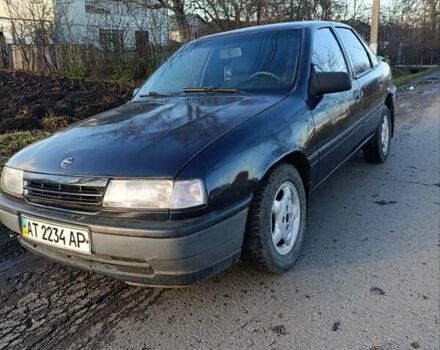 Синий Опель Вектра, объемом двигателя 1.6 л и пробегом 307 тыс. км за 1274 $, фото 6 на Automoto.ua