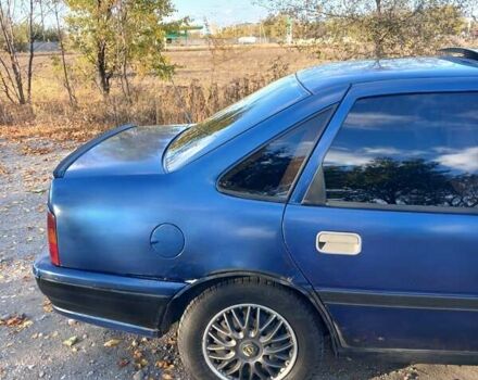 Синій Опель Вектра, об'ємом двигуна 1.6 л та пробігом 338 тис. км за 1700 $, фото 6 на Automoto.ua