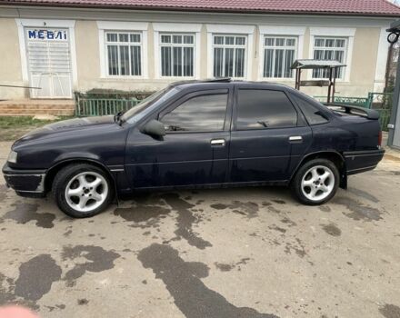 Синий Опель Вектра, объемом двигателя 1.8 л и пробегом 300 тыс. км за 1600 $, фото 4 на Automoto.ua