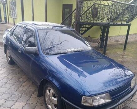 Синій Опель Вектра, об'ємом двигуна 1.8 л та пробігом 350 тис. км за 1600 $, фото 5 на Automoto.ua